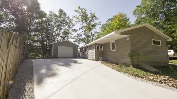 Holton, MI 49425,8961 Park Avenue