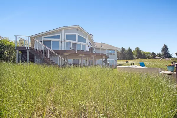 9425 Whispering Sands Drive, West Olive, MI 49460