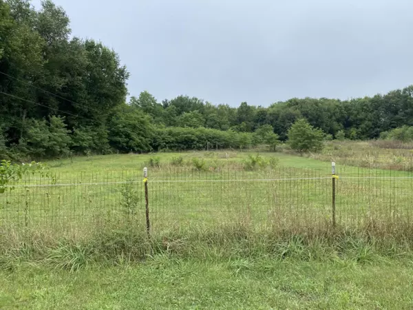 Jonesville, MI 49250,1782 Grays Lake Road