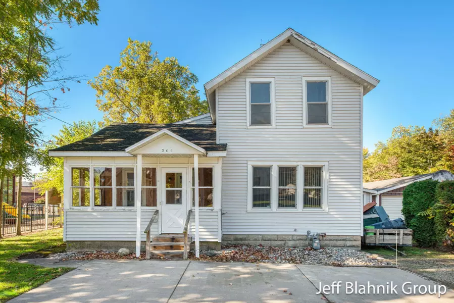 361 Ottawa Street, Coopersville, MI 49404