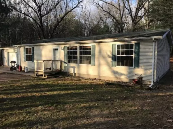 Dowagiac, MI 49047,30490 M 152