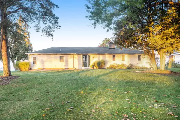 6431 Meta Drive, Howard City, MI 49329