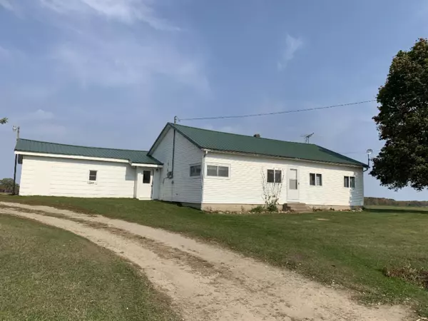 1344 22 Mile Road, Marion, MI 49665