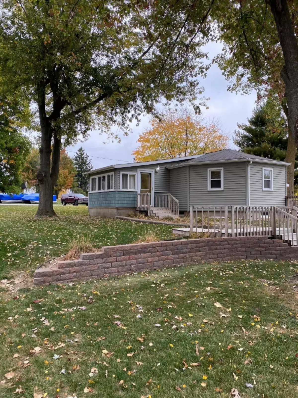 Manitou Beach, MI 49253,5153 Round Lake Highway
