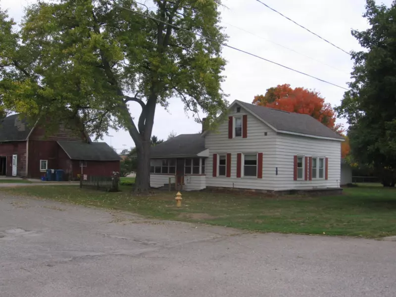 430 S Church Street, Tekonsha, MI 49092