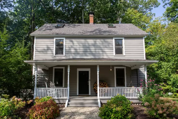 Three Oaks, MI 49128,7520 Warren Woods Road