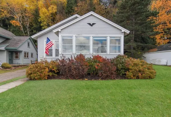 Frankfort, MI 49635,1009 E South Shore Drive