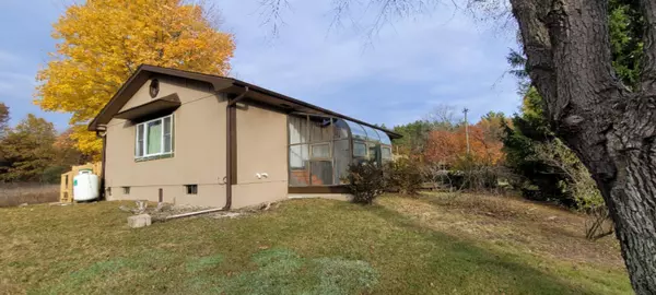 Pentwater, MI 49449,8419 N 80th Avenue