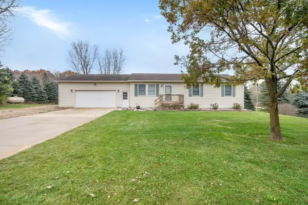 6107 Clise Road, Bath, MI 48808