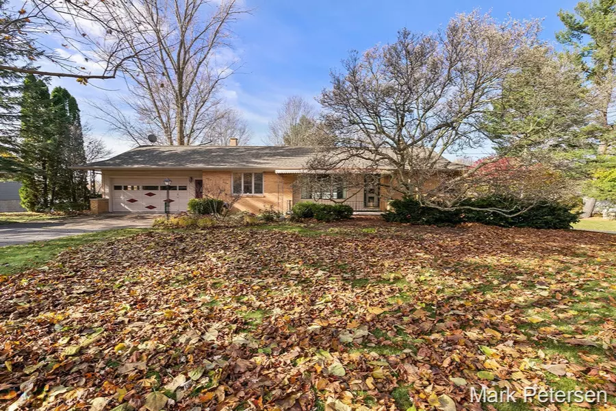 328 S Main Street, Sheridan, MI 48884