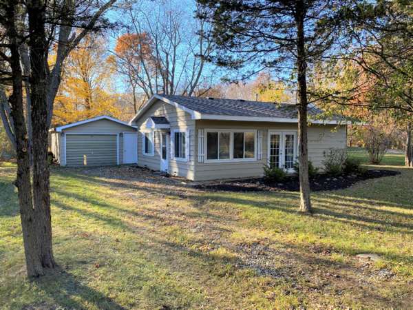 1110 Golfmere Drive, South Haven, MI 49090