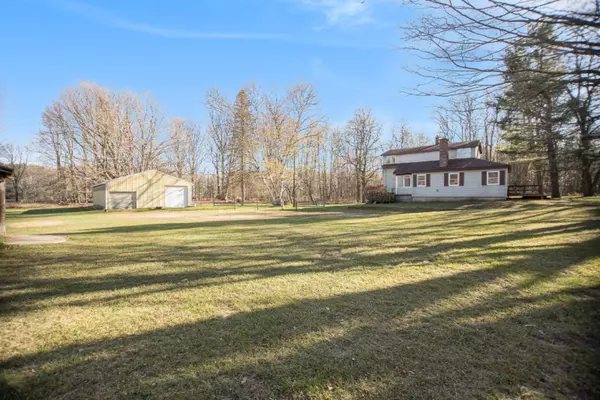 9542 N Darr Road, Free Soil, MI 49411