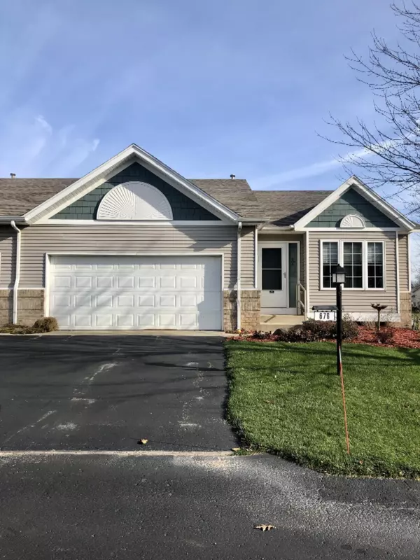 Coopersville, MI 49404,676 Genvale Drive #7