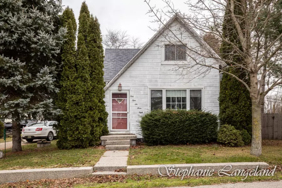 19638 Cherry Street, Conklin, MI 49403
