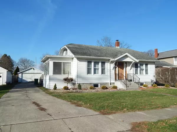 116 N Douglas Avenue, Three Rivers, MI 49093