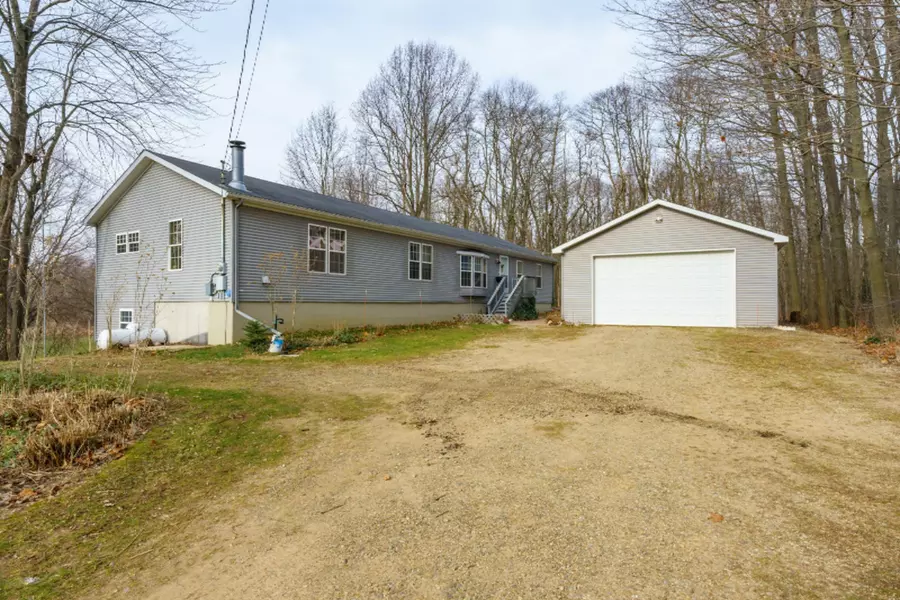 35516 Sweet Lake Drive, Gobles, MI 49055