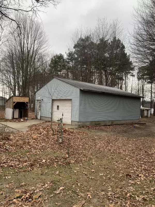 West Olive, MI 49460,8727 146th Avenue