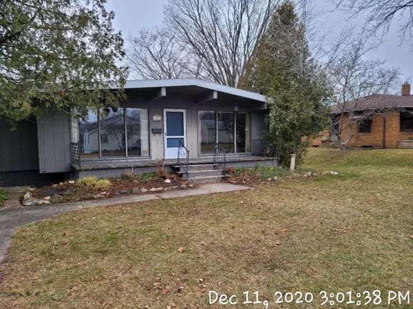 29 Orchard Street, Hart, MI 49420