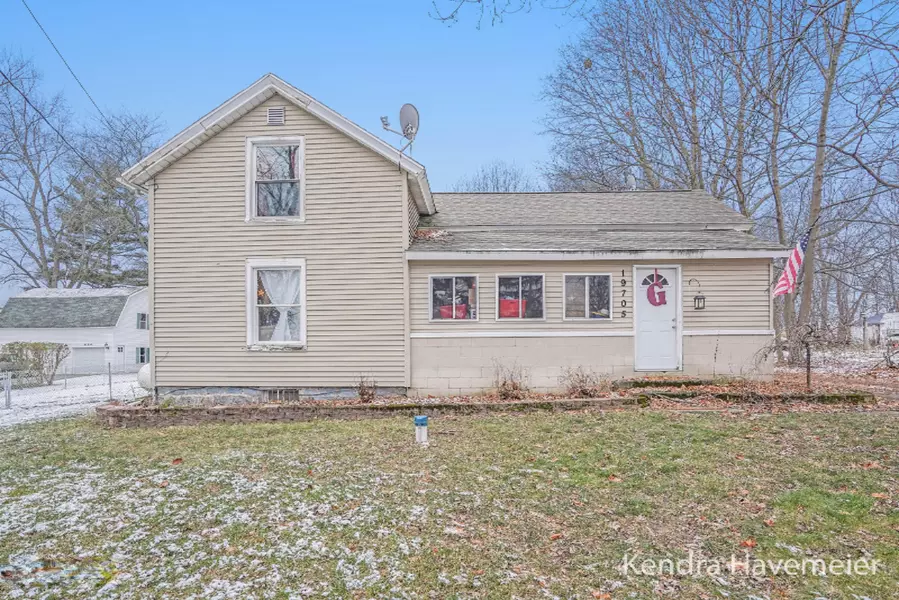 19705 Maple Street, Conklin, MI 49403