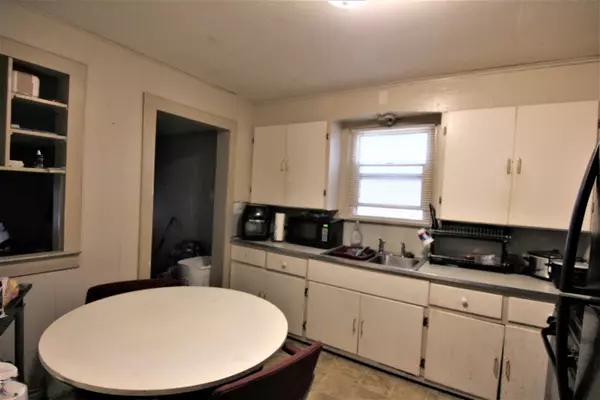 Muskegon, MI 49442,1279 Ada Avenue