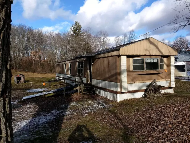8761 E Sanders Road, Vestaburg, MI 48891