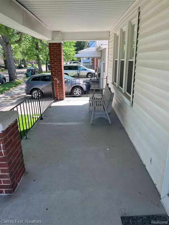 Melvindale, MI,18607 HENRY Street