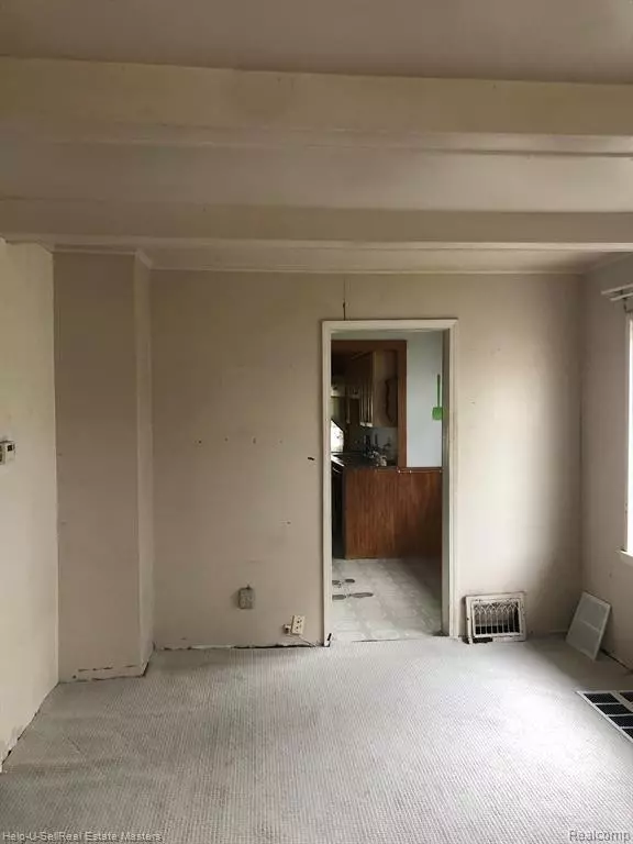 Port Huron, MI 48060,2417 CHESTNUT Street