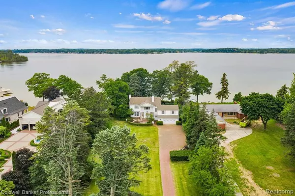 Orchard Lake Village, MI 48324,3742 ERIE Drive