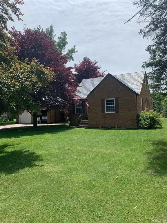 7241 N Stoney Creek Road, Monroe, MI 48162