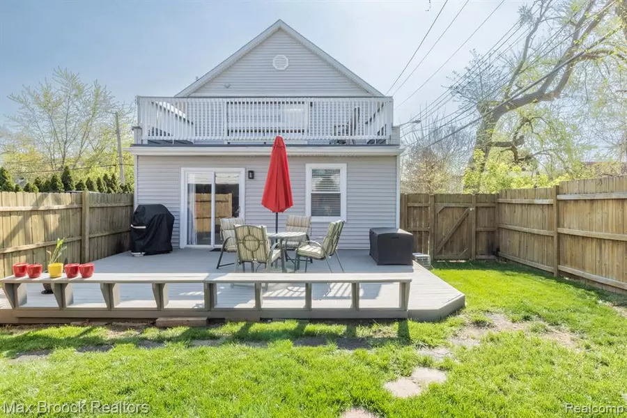 2245 FORDHAM Street, Keego Harbor, MI 48320