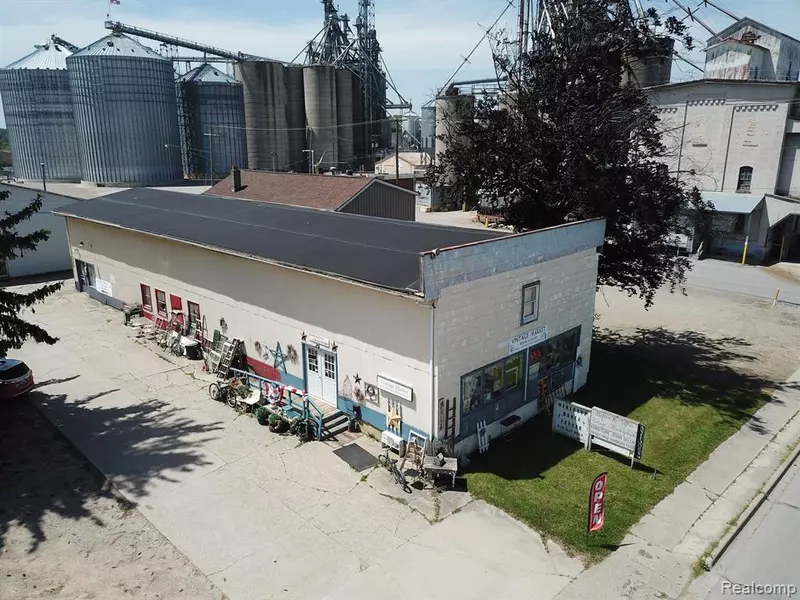 3370 MAIN Street, Marlette, MI 48453