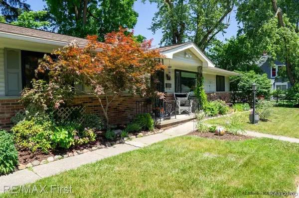 Lake Orion, MI 48362,274 LAKE Street