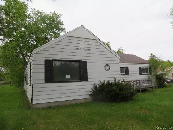 Clyde, MI 48049,6928 LAPEER Road