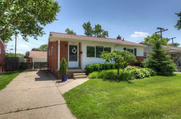 Clawson, MI,1212 N SELFRIDGE Boulevard