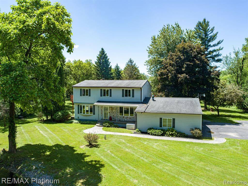 5417 LOBDELL Road, Fenton, MI 48430