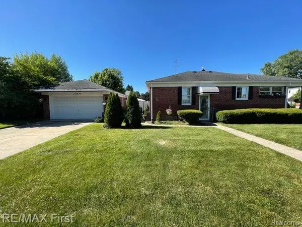 Eastpointe, MI 48021,24554 PHLOX Avenue