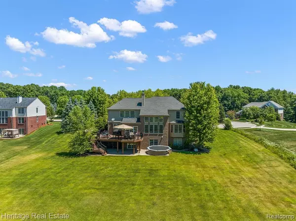 Lake Orion, MI 48362,3117 PARK MEADOW Drive