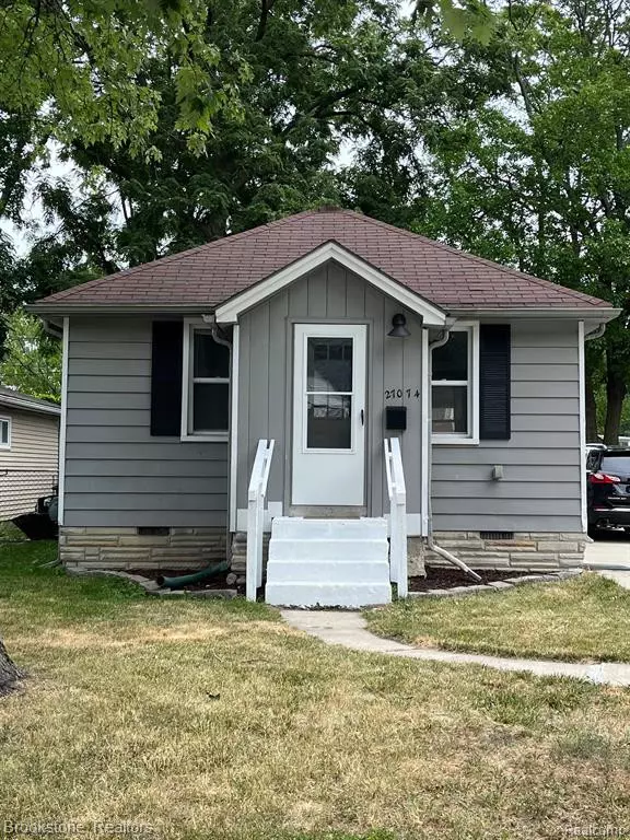 27074 BRETTONWOODS Street, Madison Heights, MI 48071
