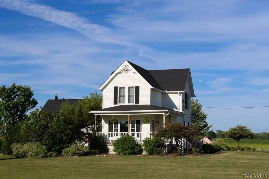 7838 N LAPEER Road, Fostoria, MI 48435