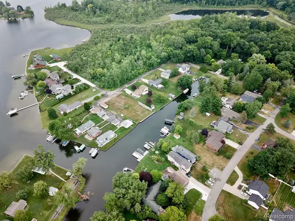 Commerce Twp, MI 48390,000 DRIBURG