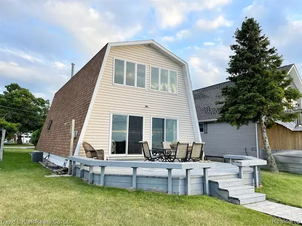 Caseville, MI 48725,5870 Oak Point Drive