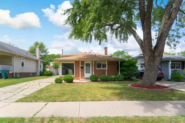 Clawson, MI,413 KINROSS Avenue