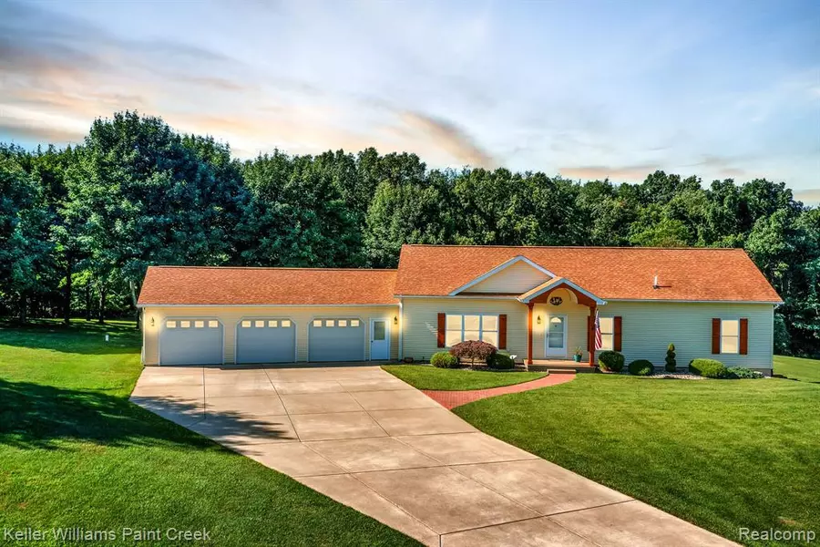 12201 DYLAN Lane, Parma, MI 49269