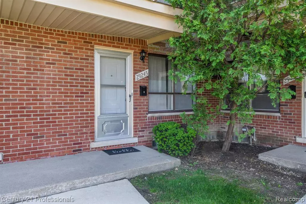Madison Heights, MI 48071,29245 TESSMER Court