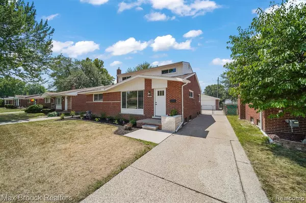29495 TAWAS Street, Madison Heights, MI 48071