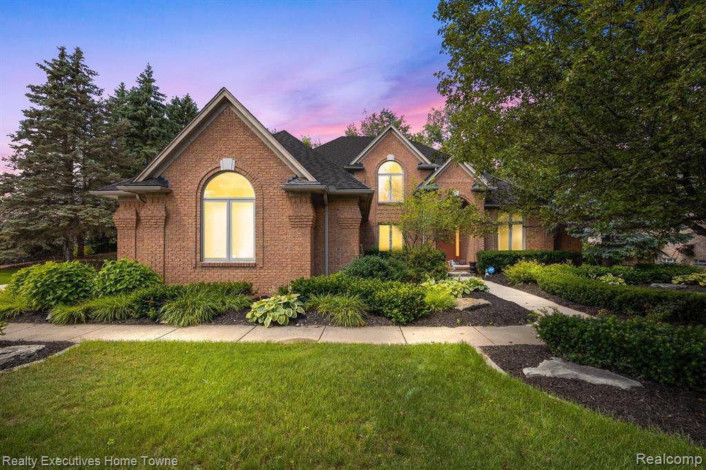 55043 APPLE LN Lane, Shelby Twp, MI 48316