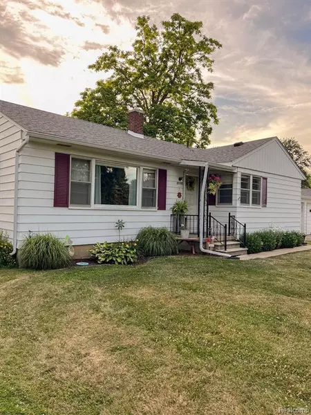 3570 KING Road, China, MI