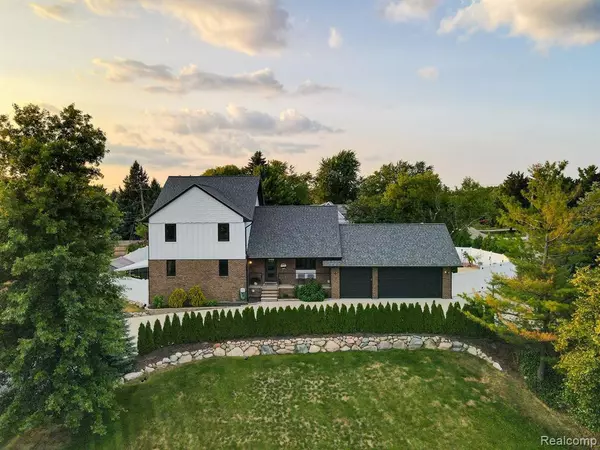 Lake Orion, MI,261 MORGAN HILL Drive