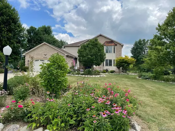 New Boston, MI 48164,23295 EVAN Court