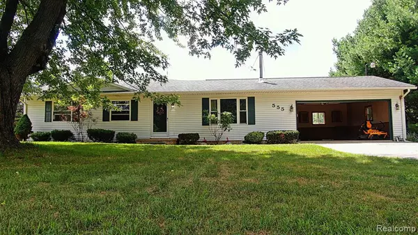 Columbiaville, MI 48421,555 MILLER LAKE Road